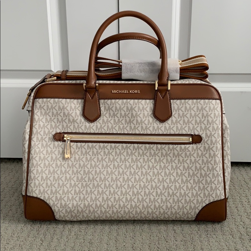 Michael Kors Travel Bag in Tan/Brown/Vanilla NWOT